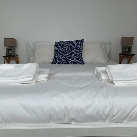 Stylish Townhouse With Gallery In The Heart Of Tavira For Two Esterno foto
