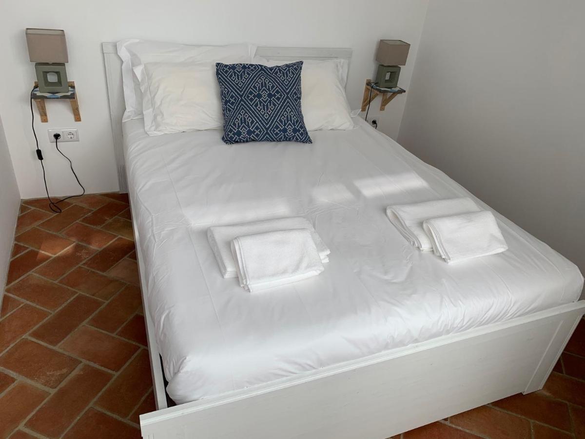 Stylish Townhouse With Gallery In The Heart Of Tavira For Two Esterno foto