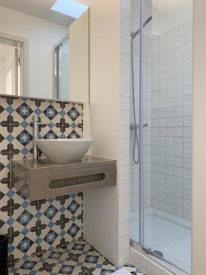 Stylish Townhouse With Gallery In The Heart Of Tavira For Two Esterno foto