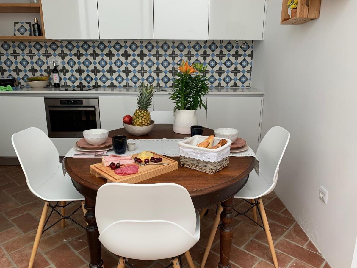 Stylish Townhouse With Gallery In The Heart Of Tavira For Two Esterno foto